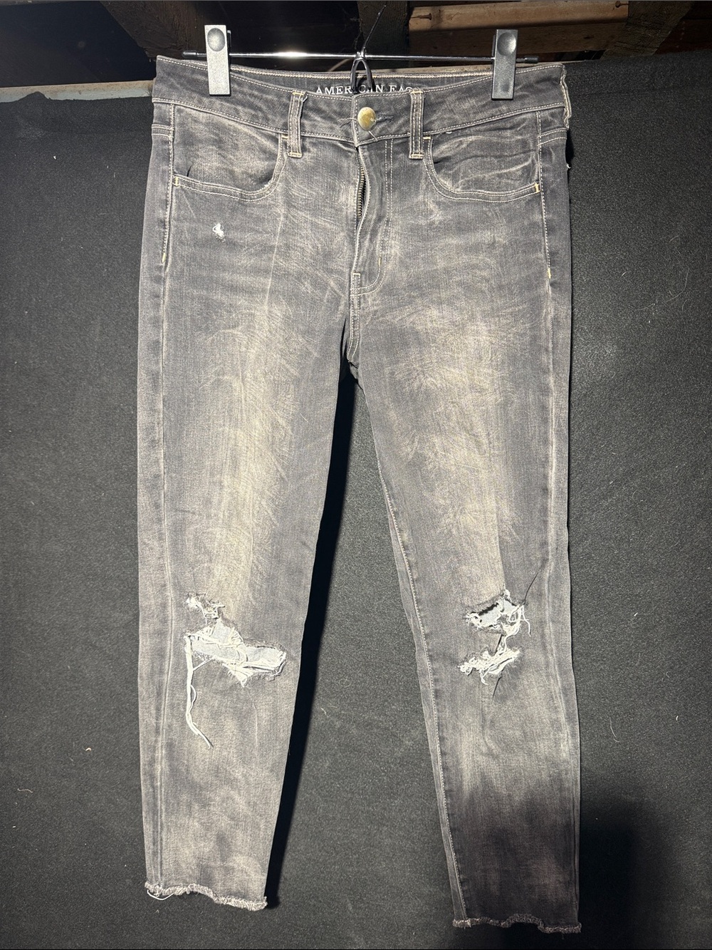 American Eagle Outfitters Black High-Rise Jegging Crop Jeans – Size 6